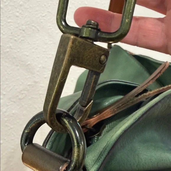 Green Leather Drawstring Bag - Picture 5 of 12